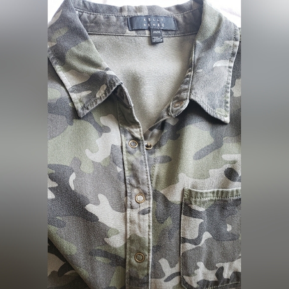 Green and Gray Camouflage Button Down Shirt - Picture 4 of 4